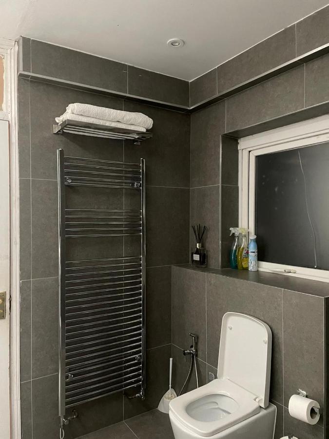 Balham, South London Spacious Guest House 5, 6 Rooms Available Exteriér fotografie
